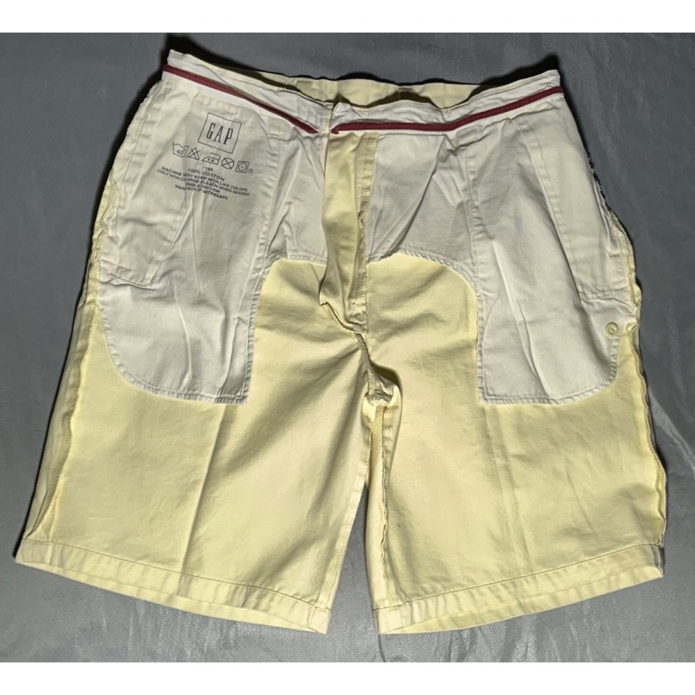 GAP Clean Cut Yellow Shorts Vintage Size 36 - Picture 8 of 11